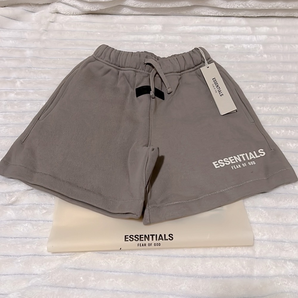 Essentials Women or Boy Short - Picture 4 of 9
